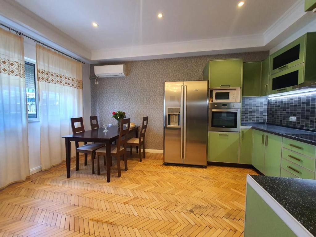 Noemi Apartment Tirana Extérieur photo